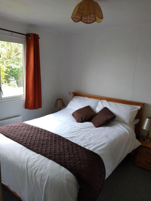 Family Friendly Rural Lodge Truro Extérieur photo
